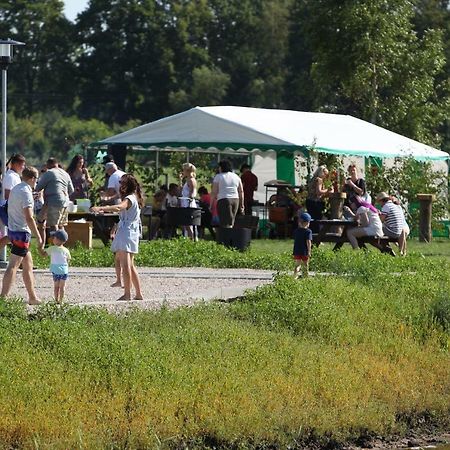 Karpu Dikis-Kempings Viesites Jaunmarupe Bagian luar foto